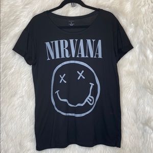NIRVANA BLACK AND WHITE CUFFED SMILEY FACE SHIRT